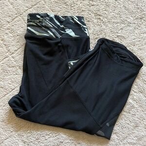 Athleta‎ Camp Cropped Workout Leggings Women's Size L